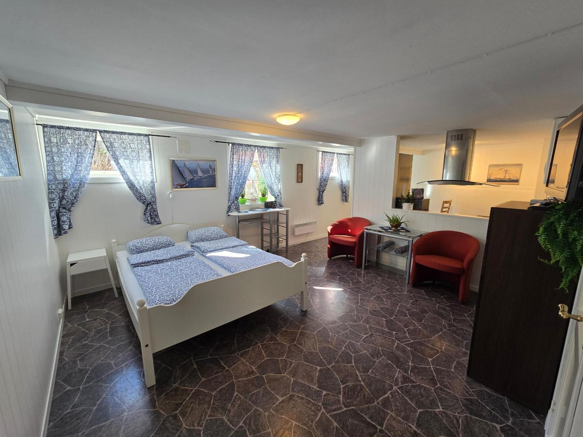 Apartamento Hybel Til Leie Tvedestrand Exterior foto